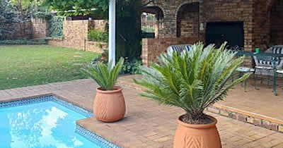 Vaal Rivier Guest House in Secunda