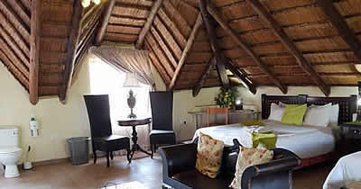 The Royal Palm Guest House provides affordable accommodation close to Kruger Park.